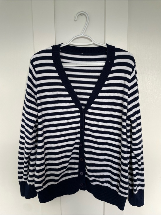 Blue Sky Clothing Co Sweaters - Blue Sky Clothing Co Navy & White Striped V-Neck Button-Up Cardigan